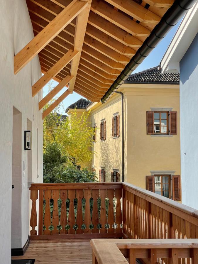 Ferienwohnung Schmitte am Sonnenwirtsplatz Eppan an der Weinstraße Exterior foto