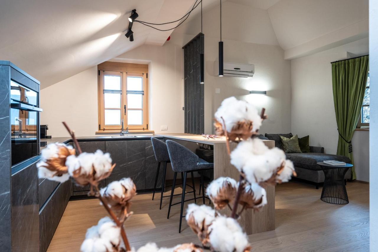 Ferienwohnung Schmitte am Sonnenwirtsplatz Eppan an der Weinstraße Exterior foto
