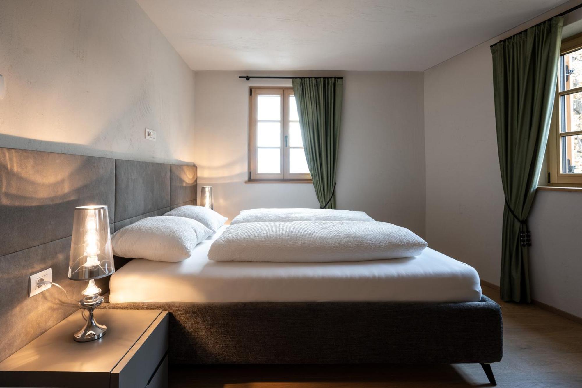 Ferienwohnung Schmitte am Sonnenwirtsplatz Eppan an der Weinstraße Exterior foto