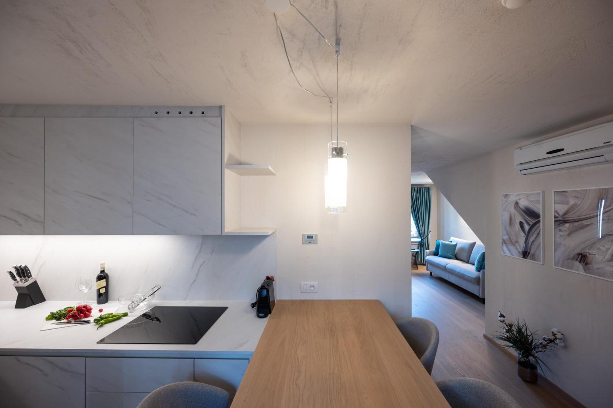 Ferienwohnung Schmitte am Sonnenwirtsplatz Eppan an der Weinstraße Exterior foto
